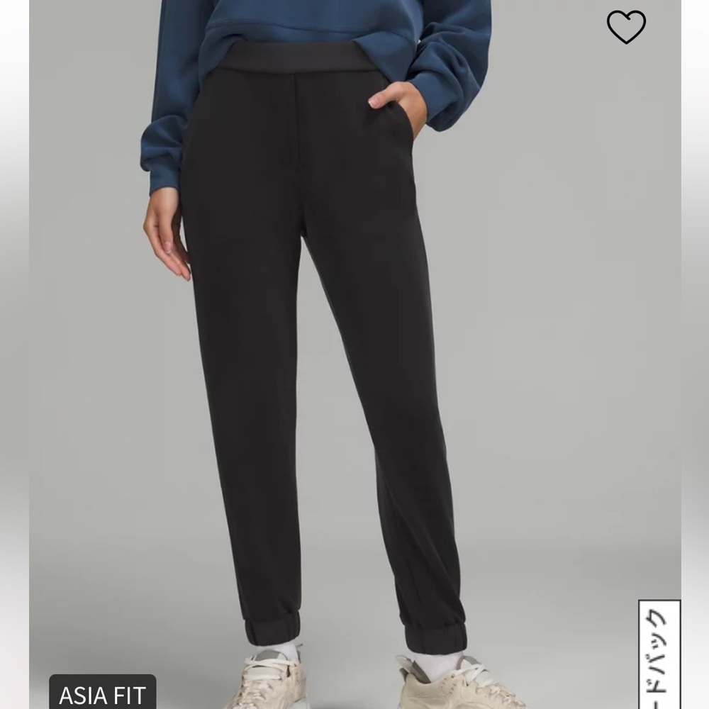 NWT lululemon softstreme relaxed high rise pant